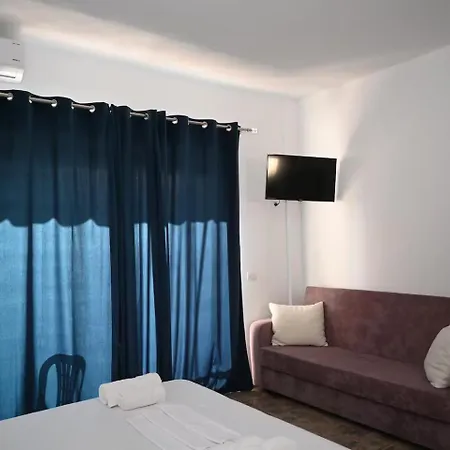 Cozy Corner Apartment Sarande