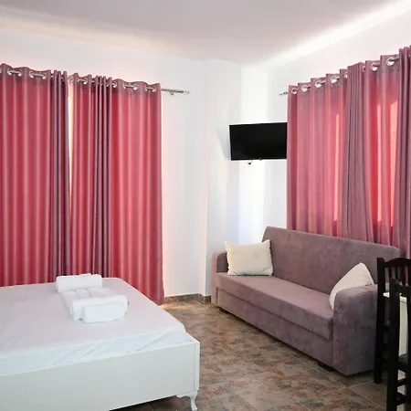 Cozy Corner Apartment Sarande