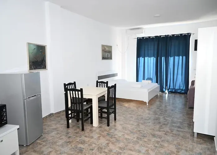 Cozy Corner Apartmán Sarandë